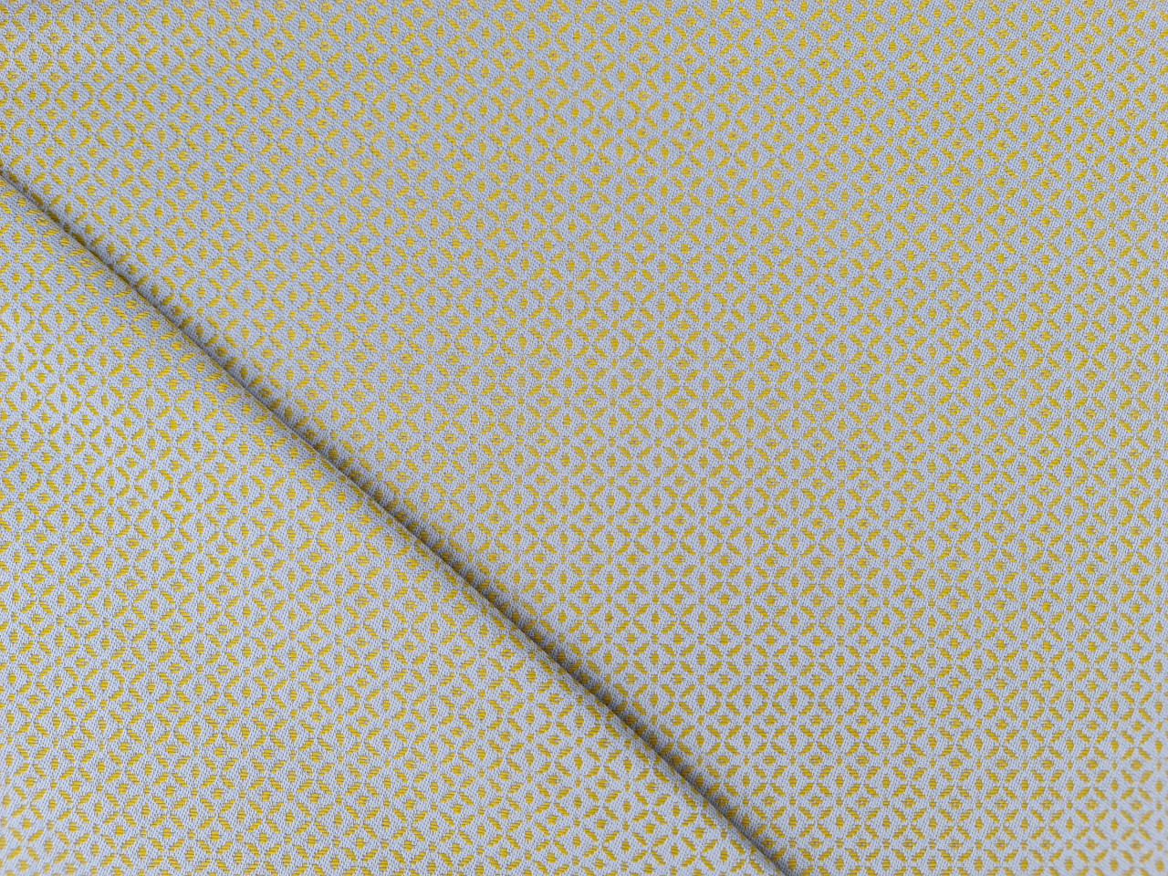 Glow - 15 - Montalia